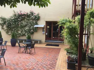 Art Hotel on York