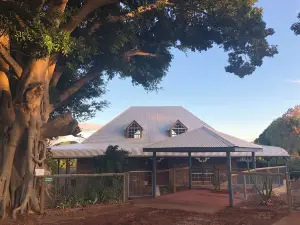 Idyllic stone cottage in the heart of Childers.