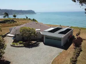 Agate Beach Hideaway - 3-Bed/1-bath Furnished Monthly Rental in Trinidad, CA