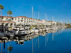 DoubleTree by Hilton San Pedro - Port of Los Angeles