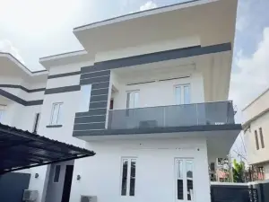 Calli's Court Apartment