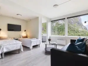 Trolltunga Aparthotel