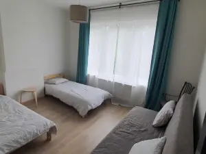 Au 169 Maison du coin