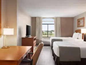 Wingate by Wyndham Bentonville Airport