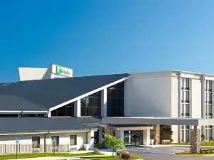 Holiday Inn Roanoke Airport-Conference Ctr