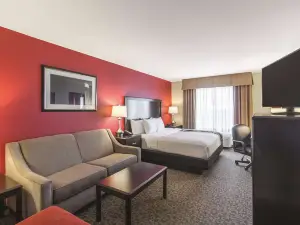 La Quinta Inn & Suites by Wyndham Fargo-Medical Center