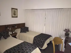 Hotel Morales