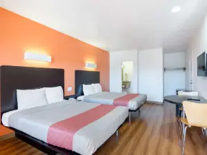 Motel 6 Santa Fe, NM - Downtown
