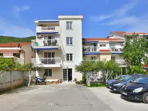 Marinero Apartments