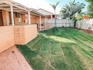 Carnarvon 3Br & 2BA Holiday House