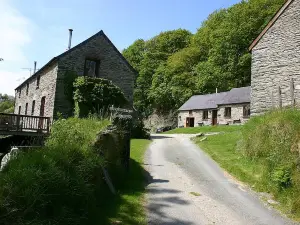 Troedyrhiw Holiday Cottages