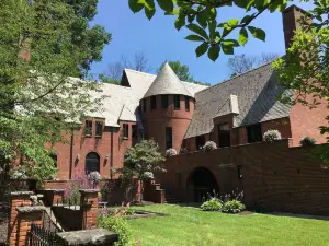 Purcell Mansion B&B