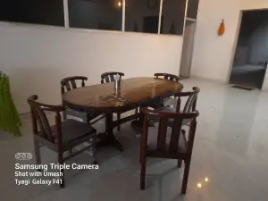 Shri Shyam Hotel & Restaurant