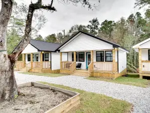 Picayune Home w/ Porch - Near Bogue Chitto Refuge!