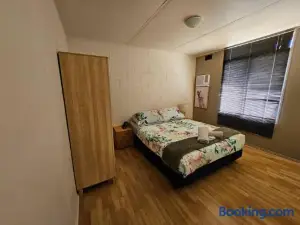 4b Kambalda East
