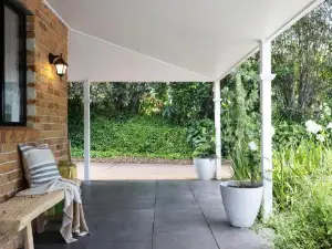 Designer Hinterland Escape with Breathtaking Views