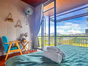 Kiss House Coffee and Glamping