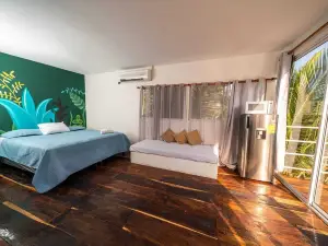 La Hola Villas
