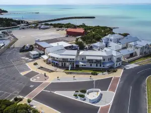 阿羅哈水濱酒店