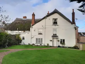The White Cottage