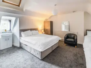 OYO A Better Night Hotel Limited