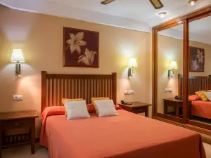 Aparthotel El Galeón