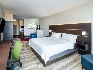 Holiday Inn Express & Suites Winona North