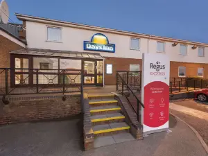 Days Inn by Wyndham Watford Gap