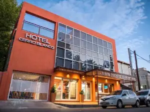 Hotel Cerro Blanco