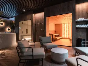 Ö Seaside Suites & Spa