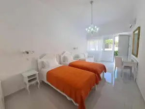 NN Rooms and Suites Near Athens Airport