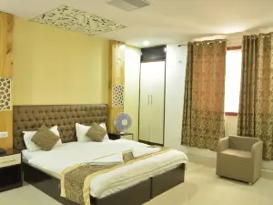 Hotel Sarweshwary