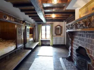 Insolites à Chimay - les Roulottes à Rièzes