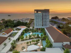 Mercure Rayong Lomtalay Villas & Resort