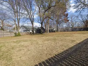 Luxurious 5-Star Home, Heart of Ozark, MO - Ideal for Memorable Getaways!