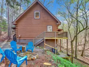Charming Mountain Ridge View Cozy Cabin near FDR State Park and Callaway Gardens