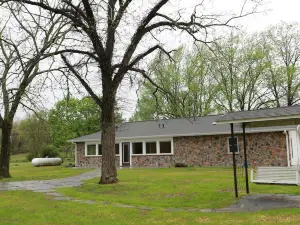 Cabool Lake View Country Getaway