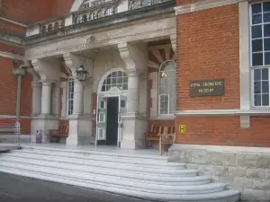 Hidden Treasure- 2 Beds Sleeps 3 Gillingham