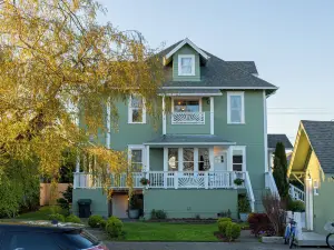 The Pearl Inn Bed and Breakfast