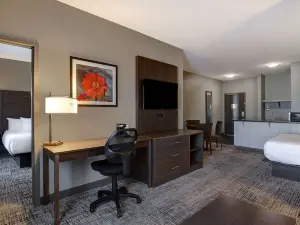 Days Inn & Suites by Wyndham Warman