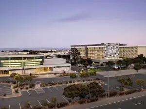 DoubleTree by Hilton San Francisco South Airport Blvd