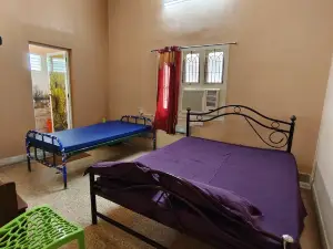 Square & Dormitory Stays