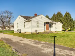 ~16 ไมล์ไปยังทะเลสาบ Buckeye: บ้านในนวร์กที่เหมาะสำหรับครอบครัว