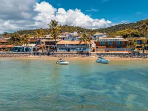 Amendoeira Praia Hotel