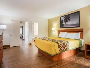Super 8 by Wyndham North Palm Beach