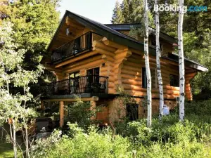 A Suite Retreat - Beyond Bed & Breakfast
