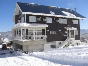 Akakura Yours Inn