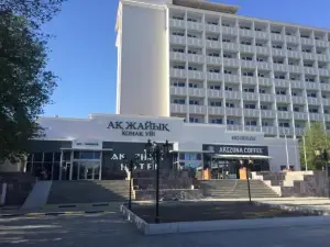Ak Zhaik Hotel