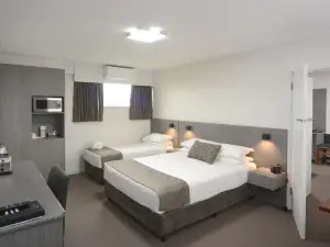 Bridge Hotel
