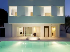 Infinity White Complex by GK Properties